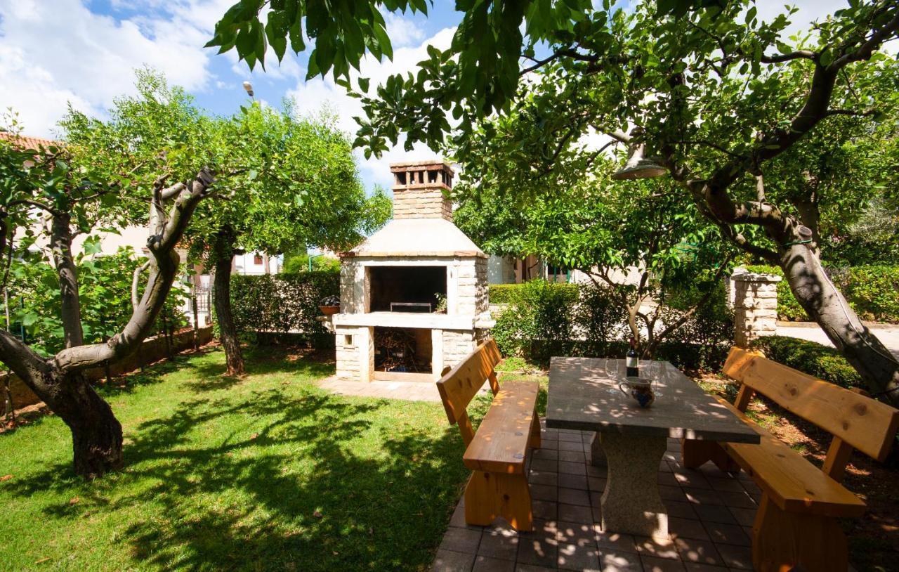 Guest House Ljubica 梅杜林 外观 照片