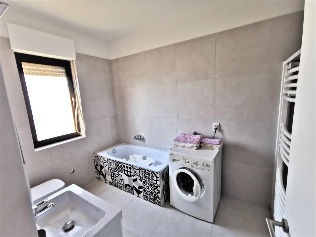 Guest House Ljubica 梅杜林 外观 照片