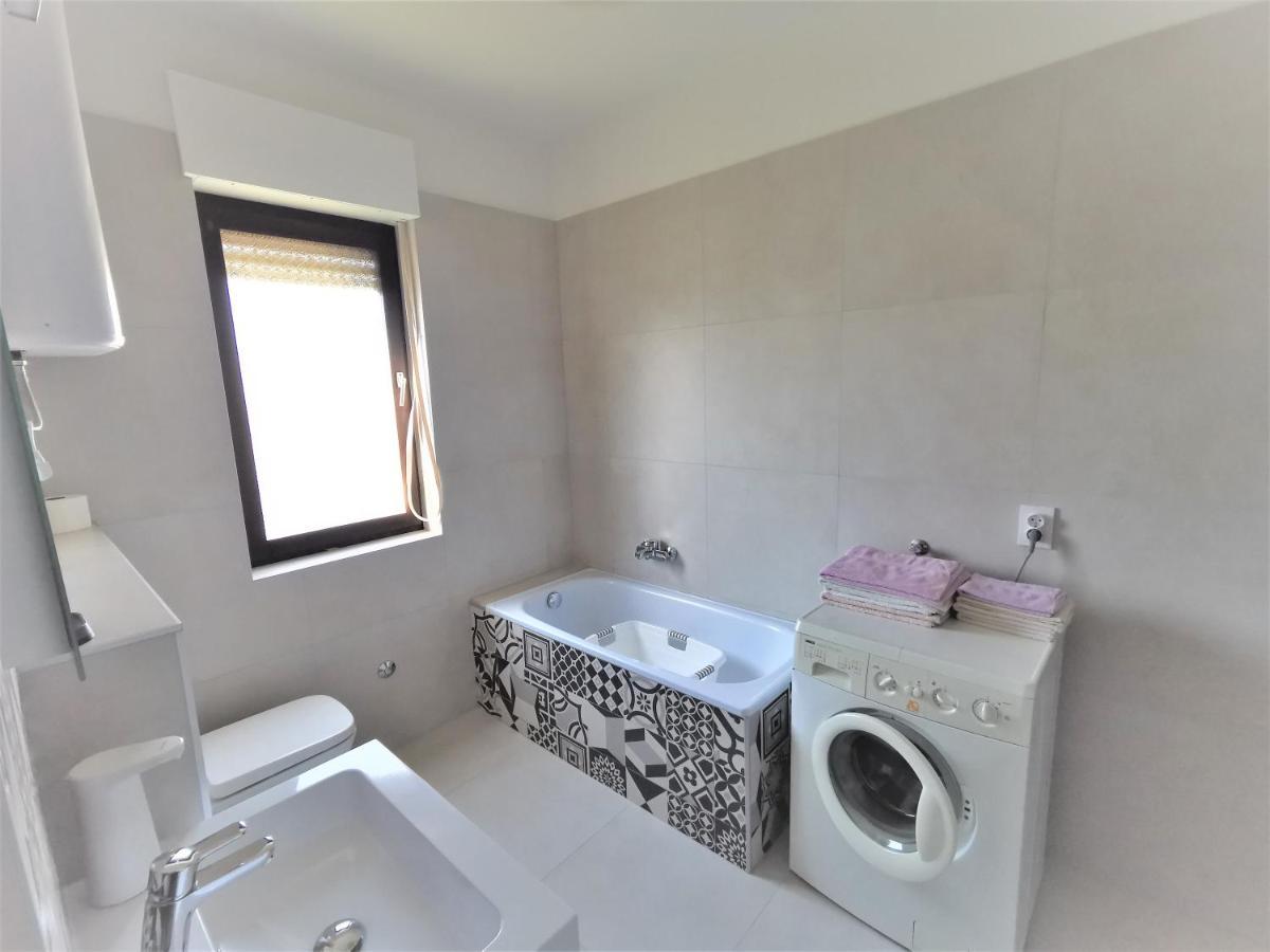 Guest House Ljubica 梅杜林 外观 照片